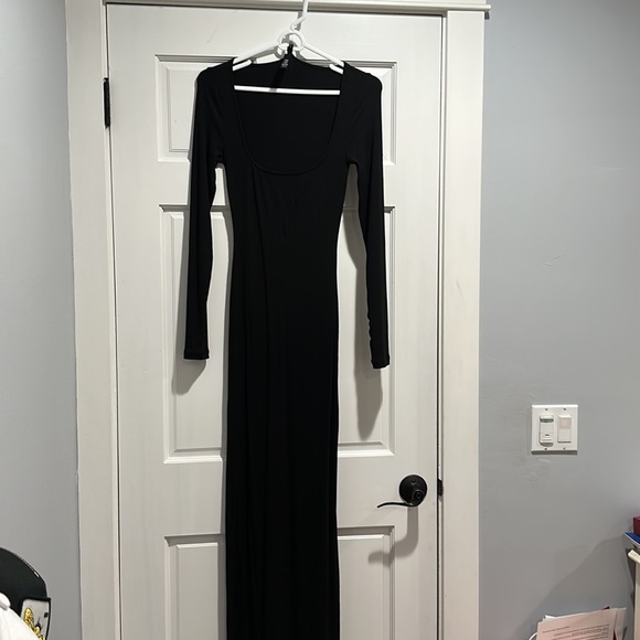 Skims soft lounge long sleeve dress - Picture 2 of 2